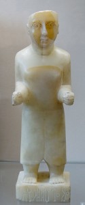 800px-Statue_Ammaalay_Louvre_AO20282